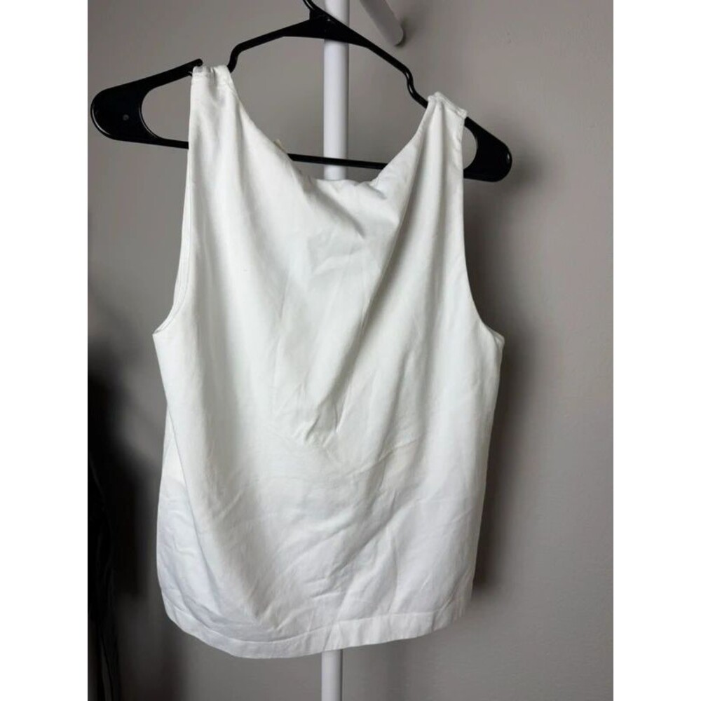 Tank Tops - Picture 4 of 4